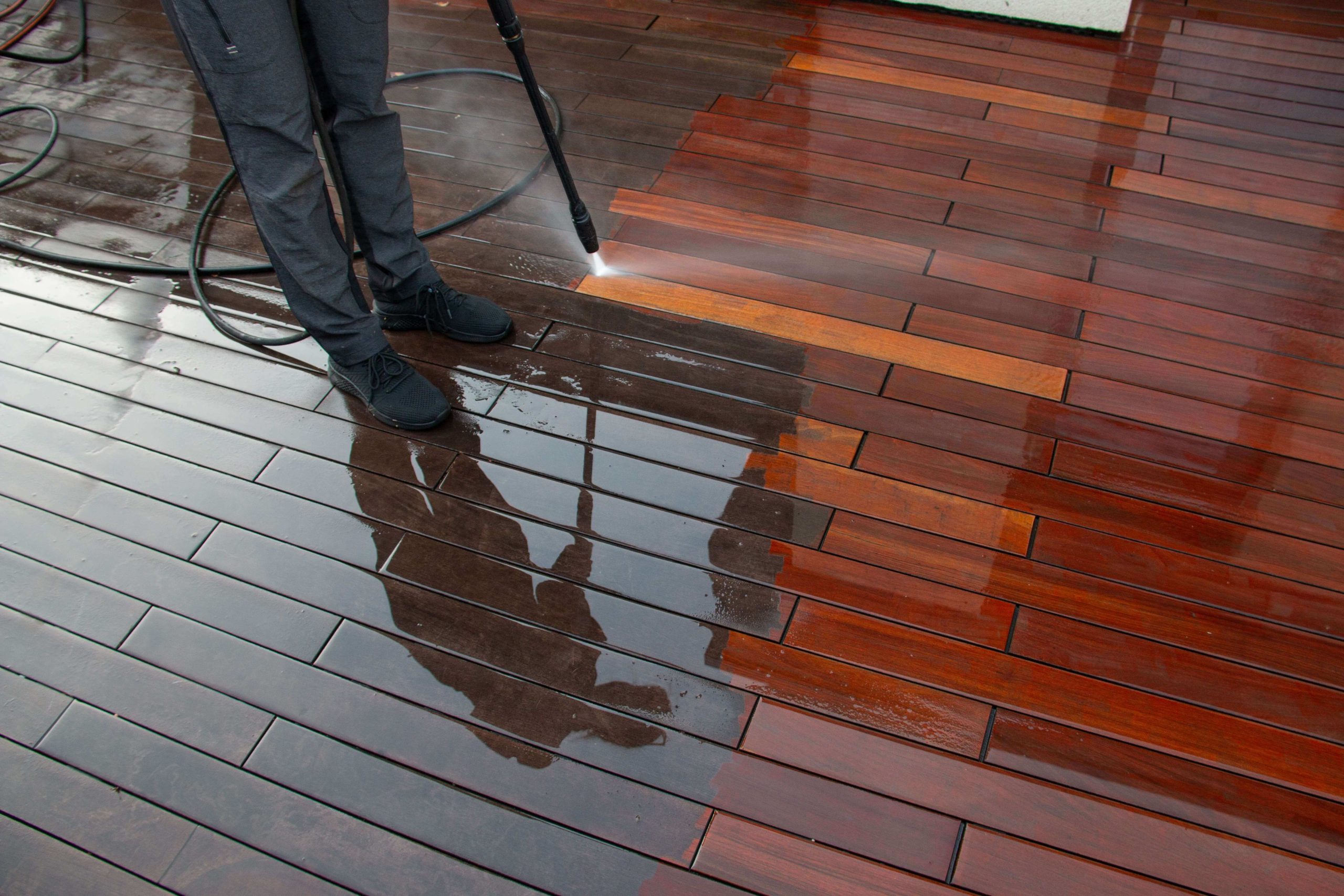 Decking Power Washing Bermondsey SE16/SE1